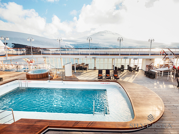 Silver Cloud Cloud7.jpg