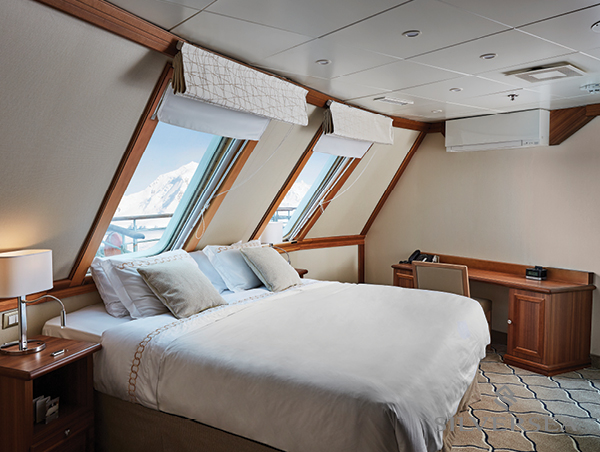 Silver Explorer Explorer2.jpg