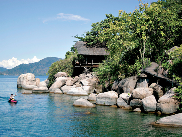 Malawi Mozambique2.jpg