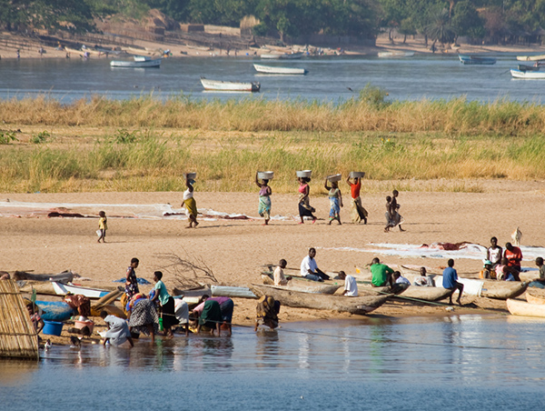 Malawi Mozambique4.jpg