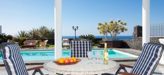 SPL Villas Travelpack Exclusive del-gray-05_ds1224_5.jpg