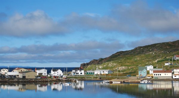 Circle Newfoundland and Labrador twillingate_web.jpg